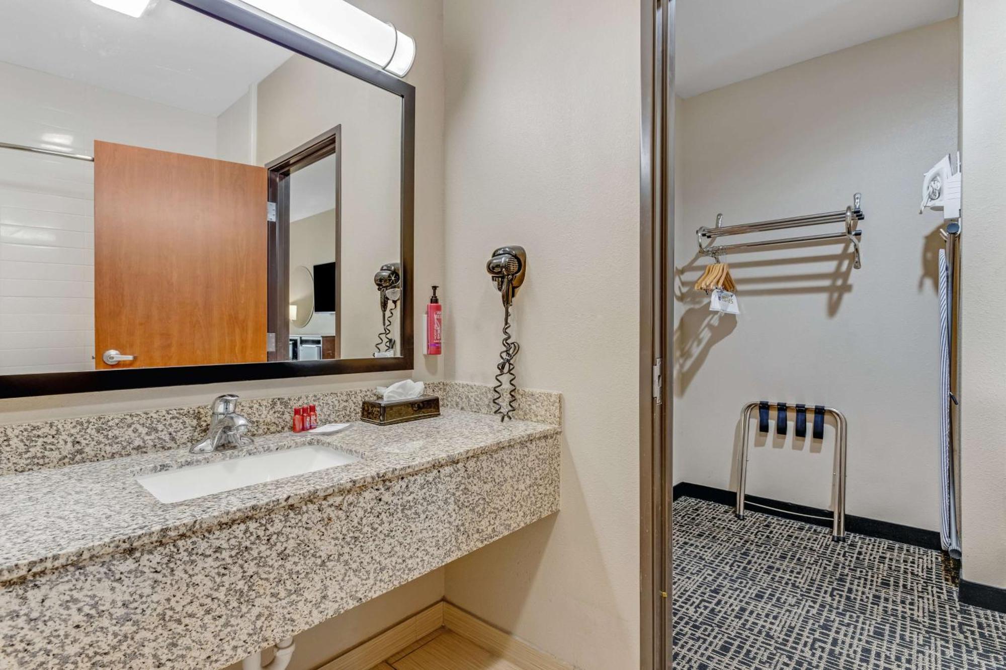Surestay Plus Hotel By Best Western Owasso Tulsa North Ngoại thất bức ảnh